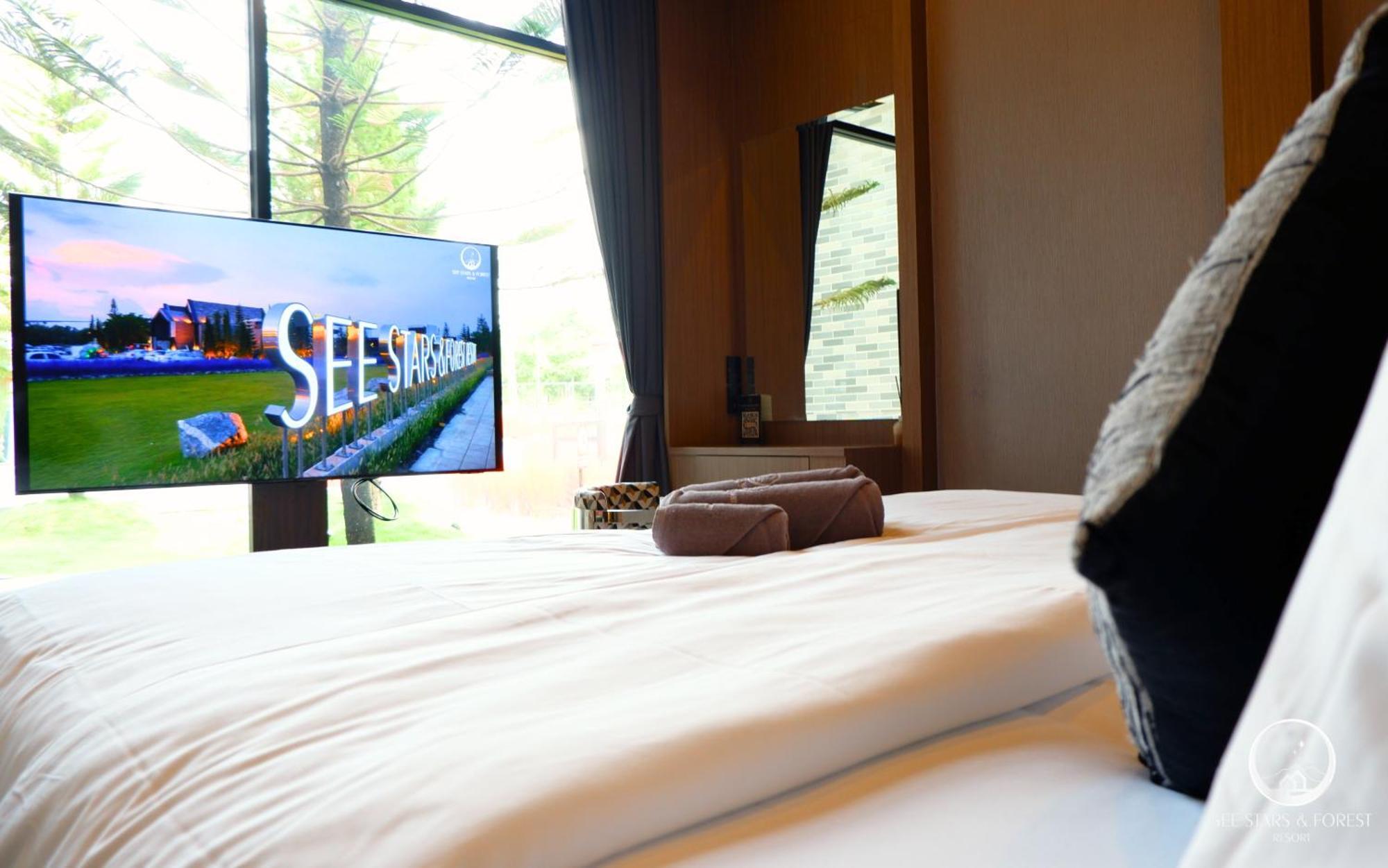 See Stars & Forest Resort Amphoe Sawang Daen Din Exterior photo