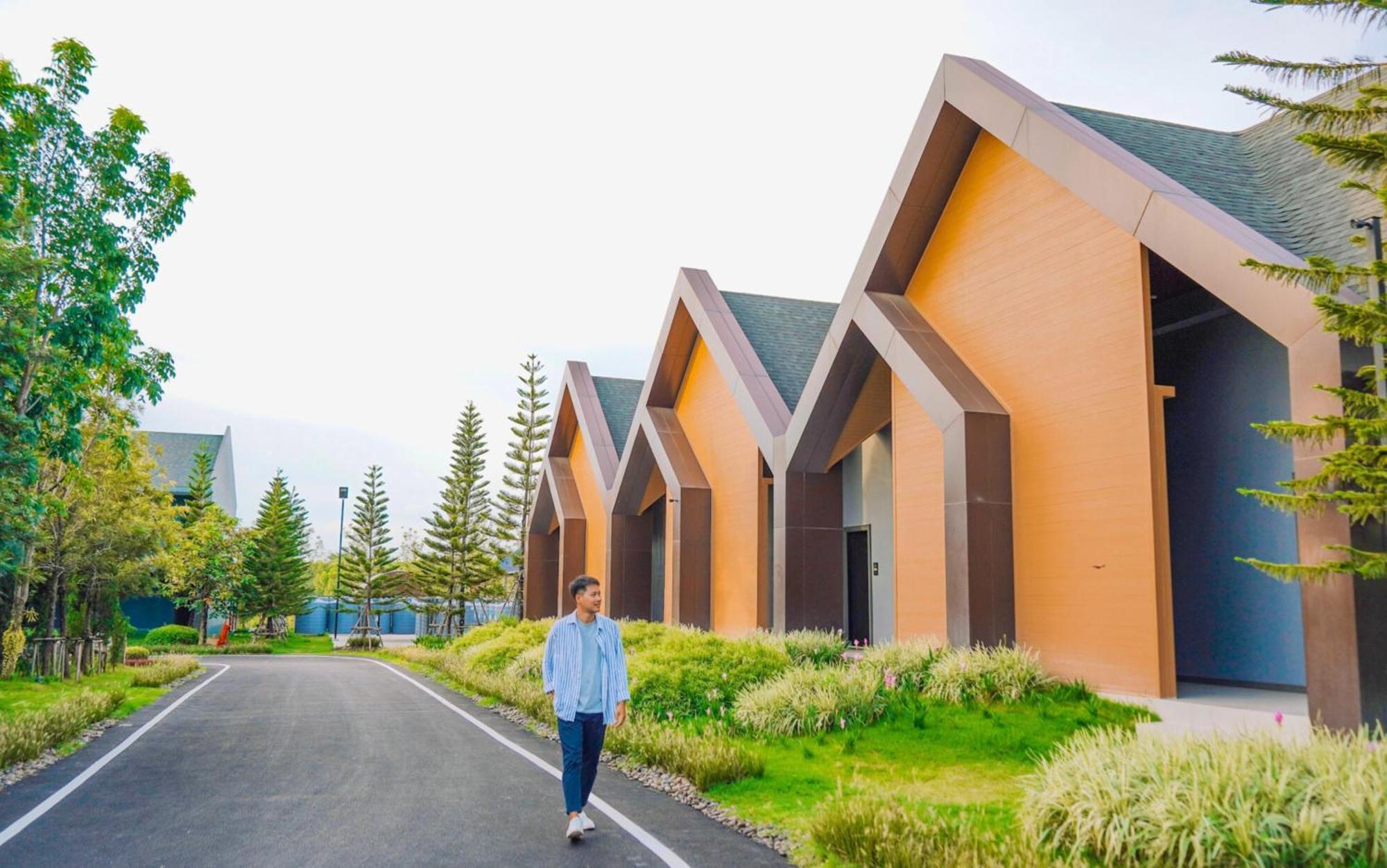 See Stars & Forest Resort Amphoe Sawang Daen Din Exterior photo